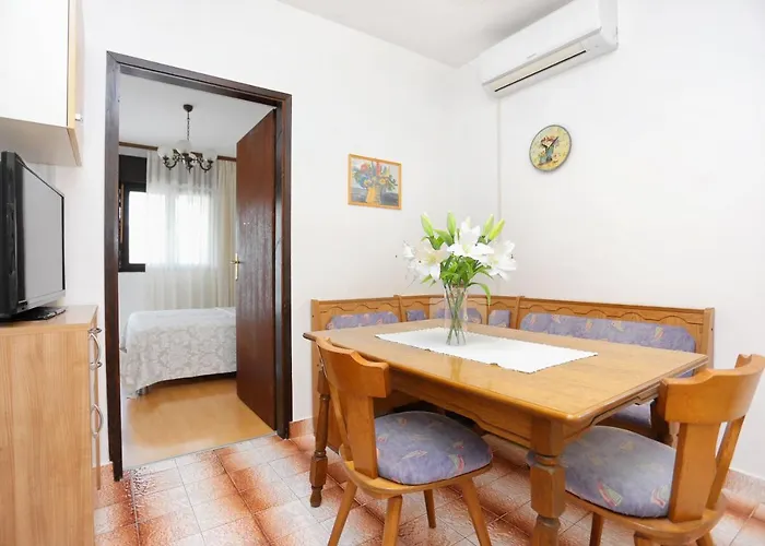 By The Sea Marina, Trogir - 9035 Apartman Marina
