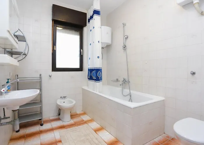 By The Sea Marina, Trogir - 9035 Apartman Marina