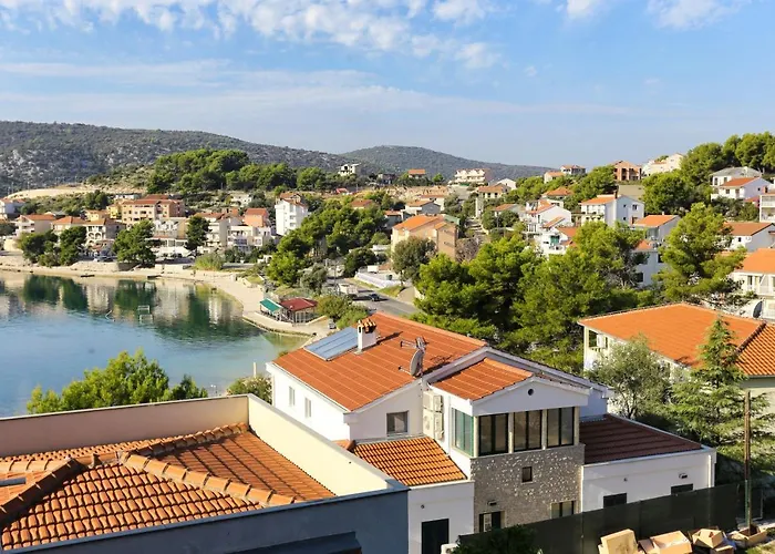 Apartman By The Sea Marina, Trogir - 9035 *